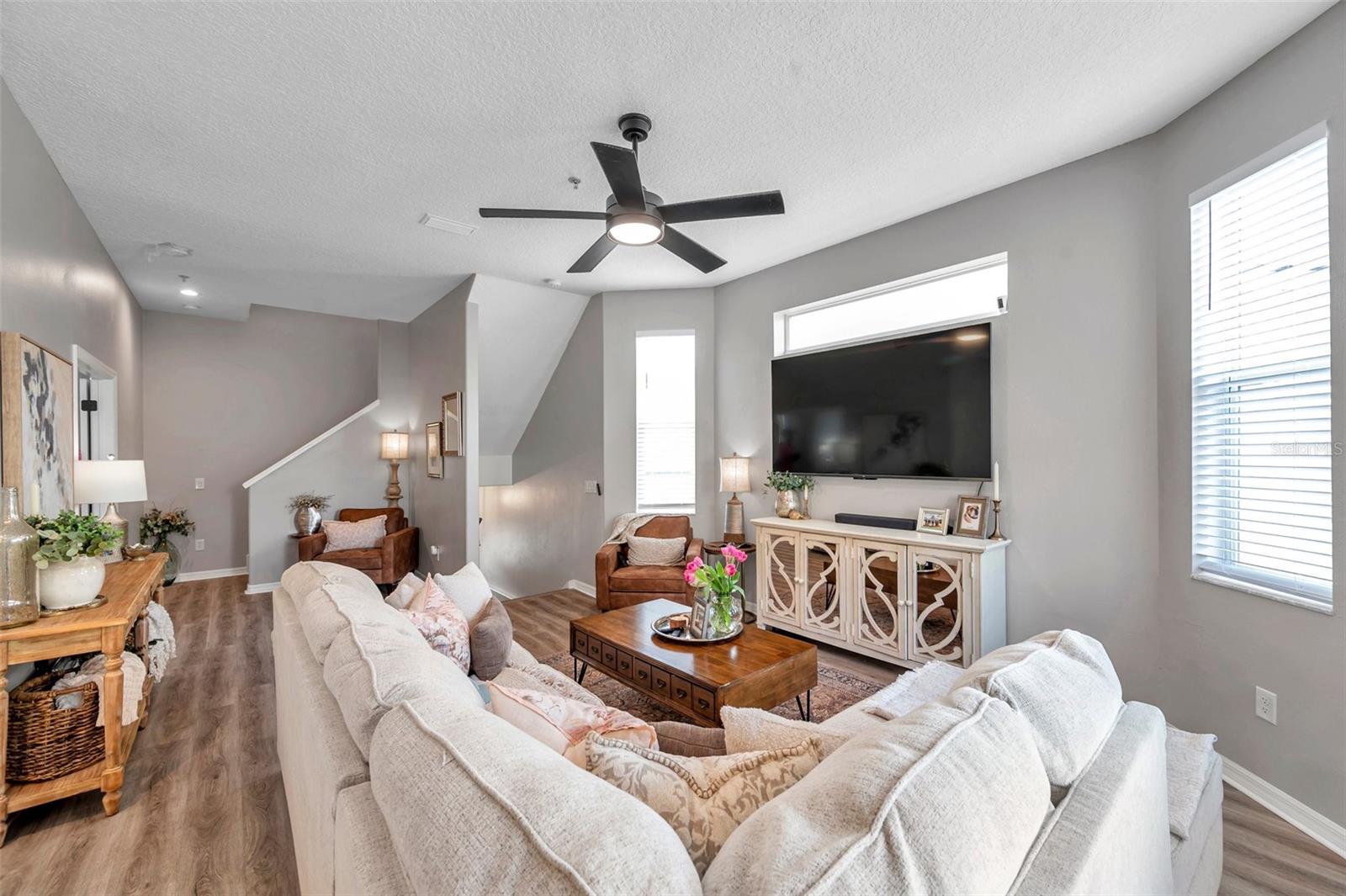 BAYOU VILLAGE - Residential Lease