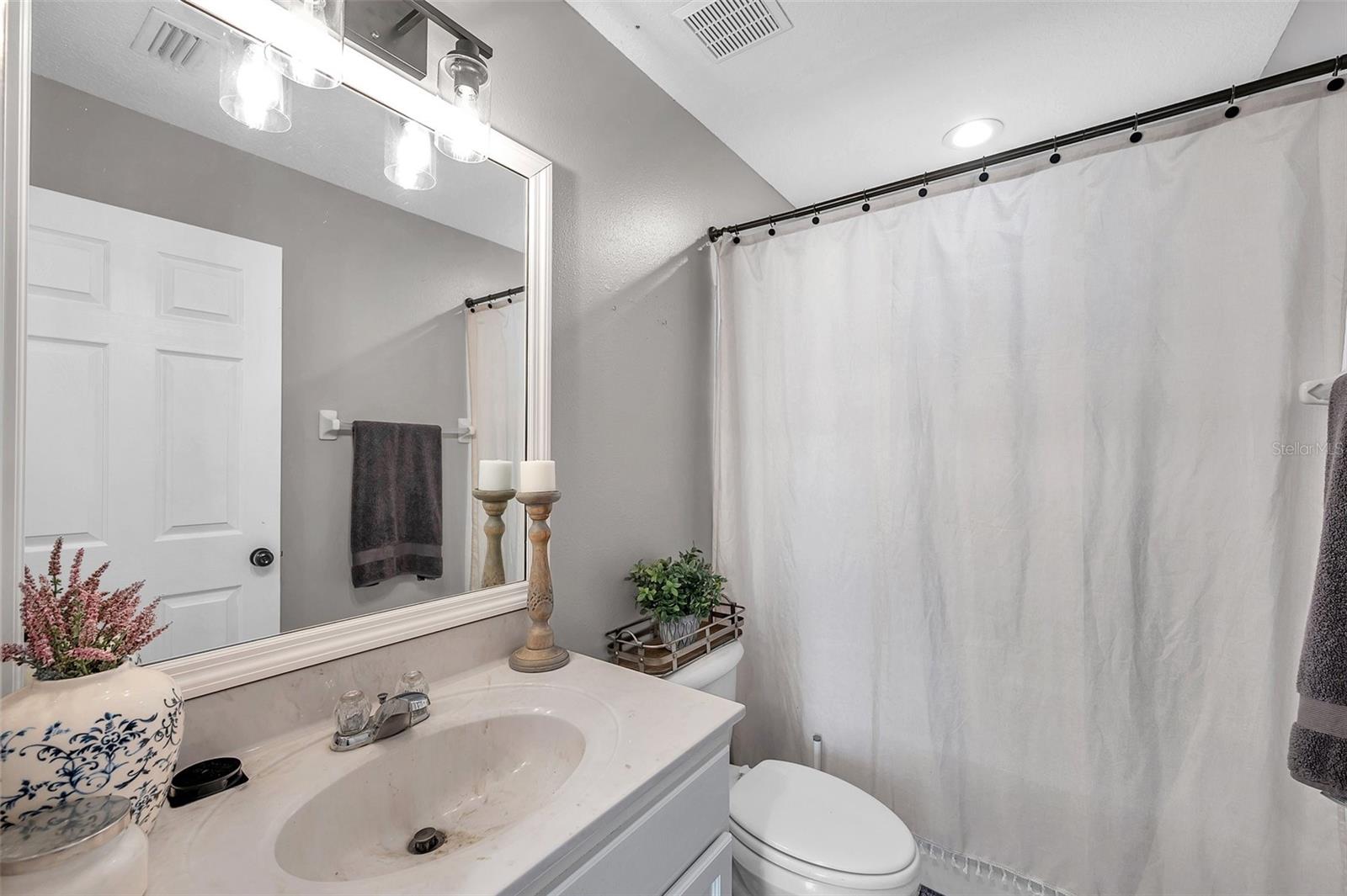 BAYOU VILLAGE - Residential Lease