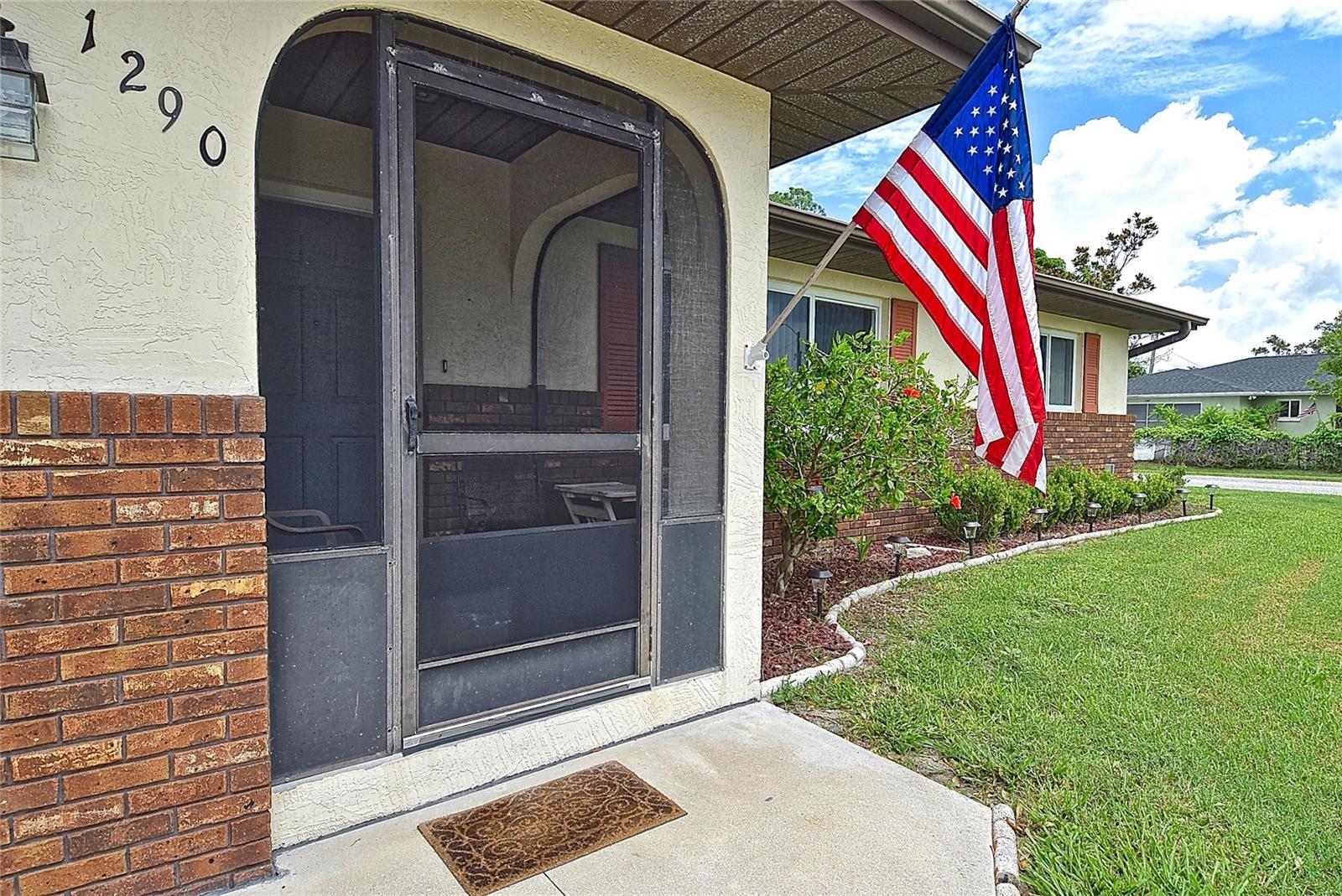 1290 LEEWARD ROAD