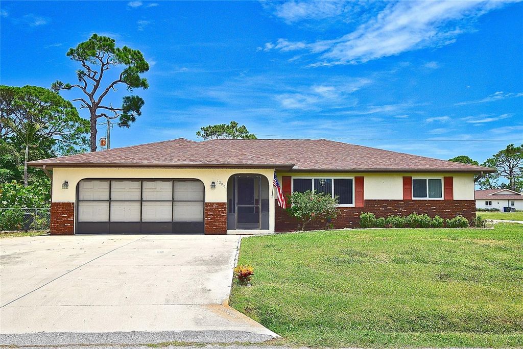 Photo of 1290 Leeward Road, Venice, FL 34293 (MLS # N6139518)