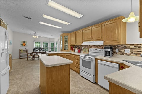 Tiny photo for 705 Oak Boulevard, Wildwood, FL 34785 (MLS # OM731187)