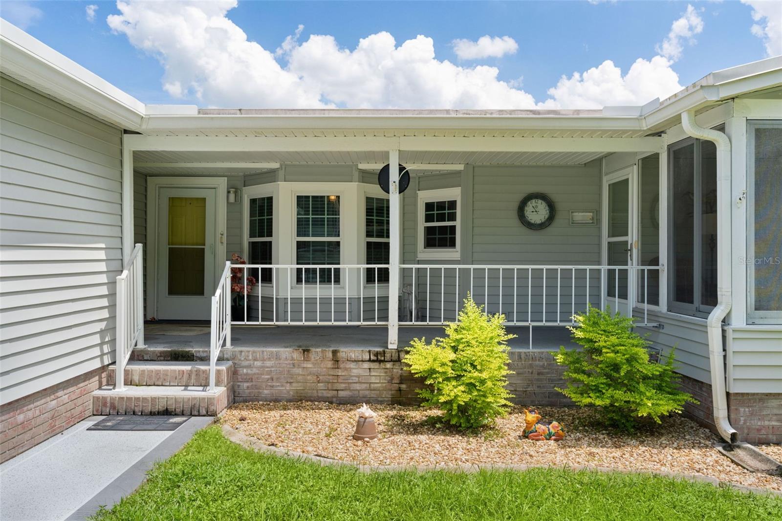 705 OAK BOULEVARD