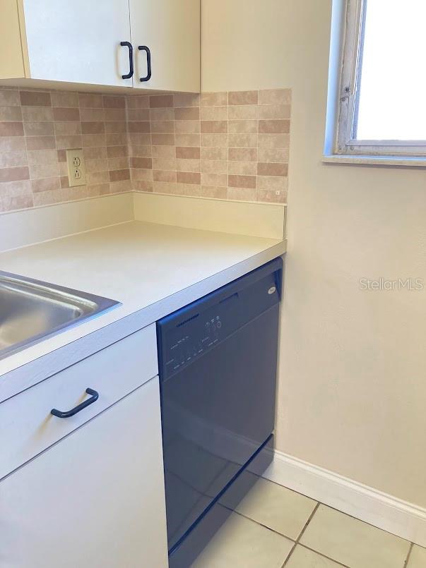 FIVE TOWNS OF ST PETE - Residential Lease