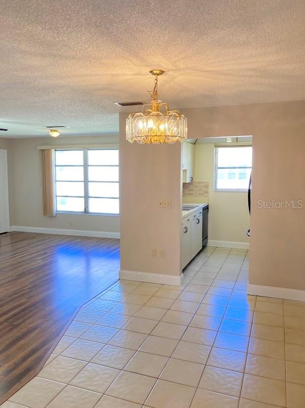 FIVE TOWNS OF ST PETE - Residential Lease