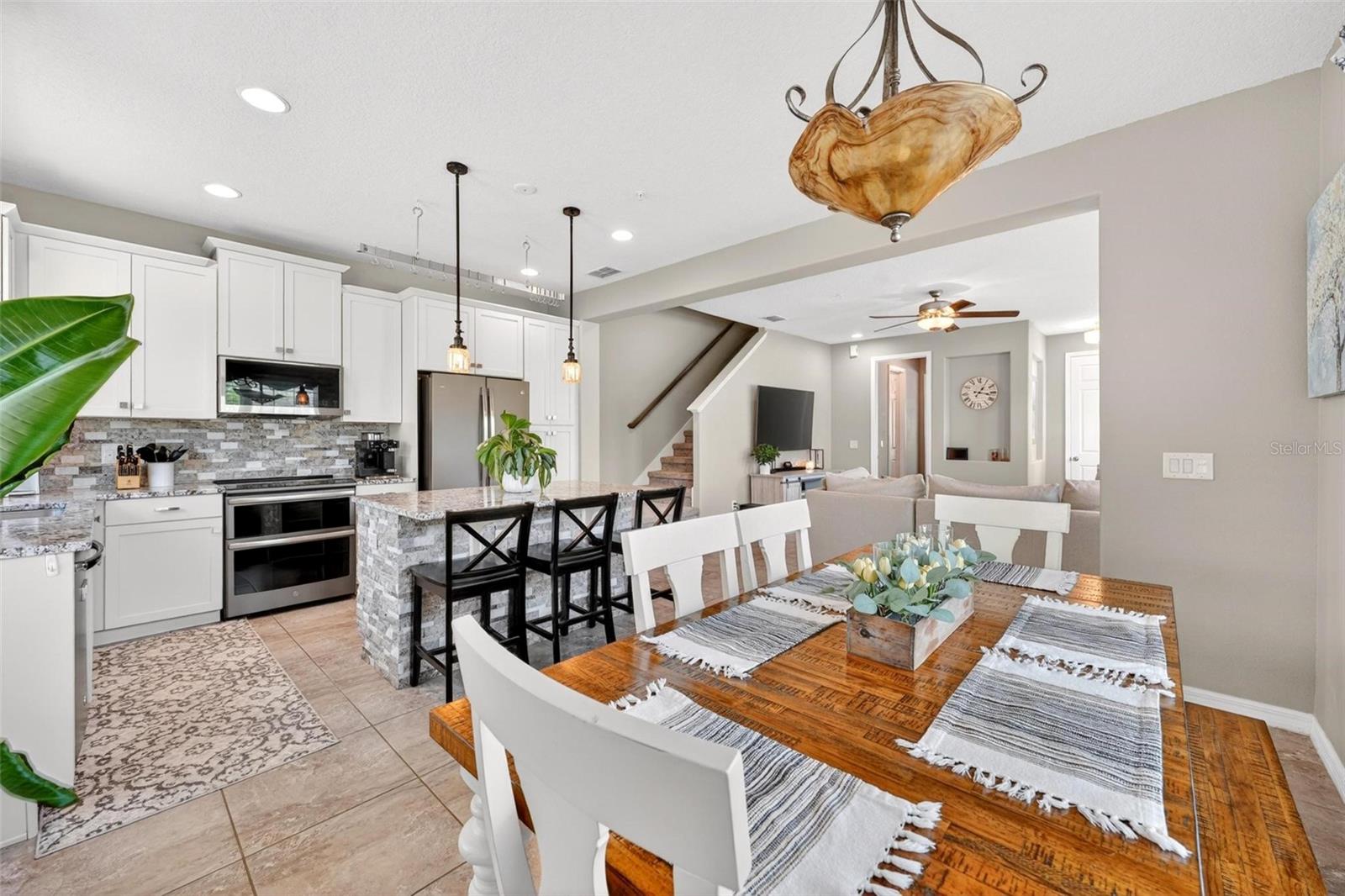 RANDAL PARK - Residential