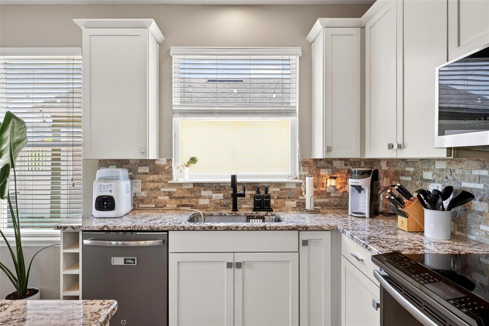 RANDAL PARK - Residential