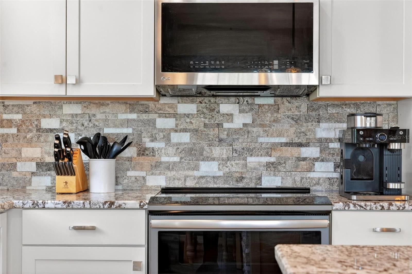 RANDAL PARK - Residential