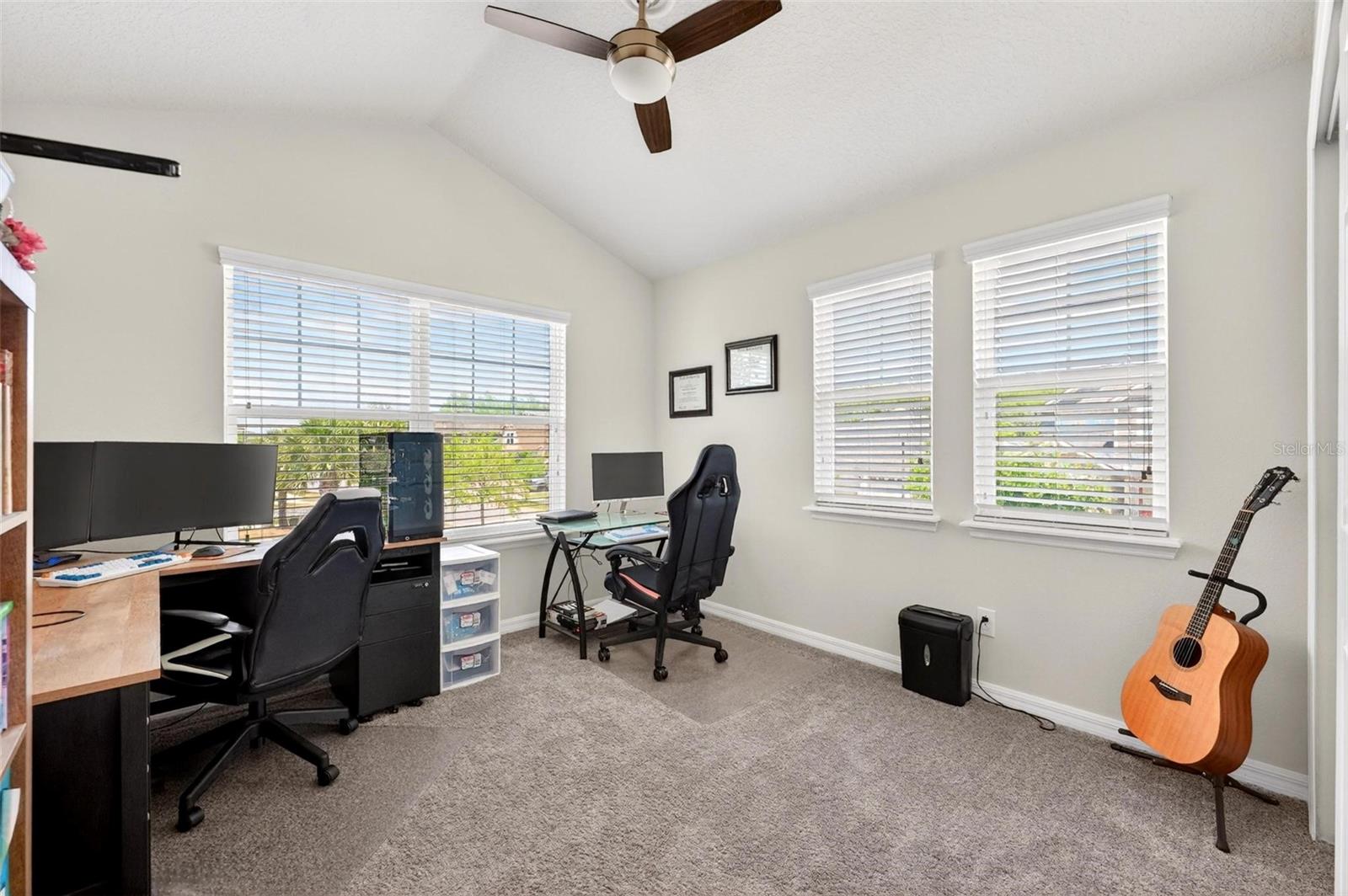 RANDAL PARK - Residential