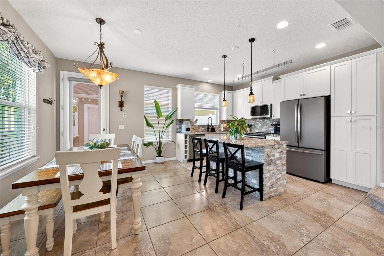 RANDAL PARK - Residential