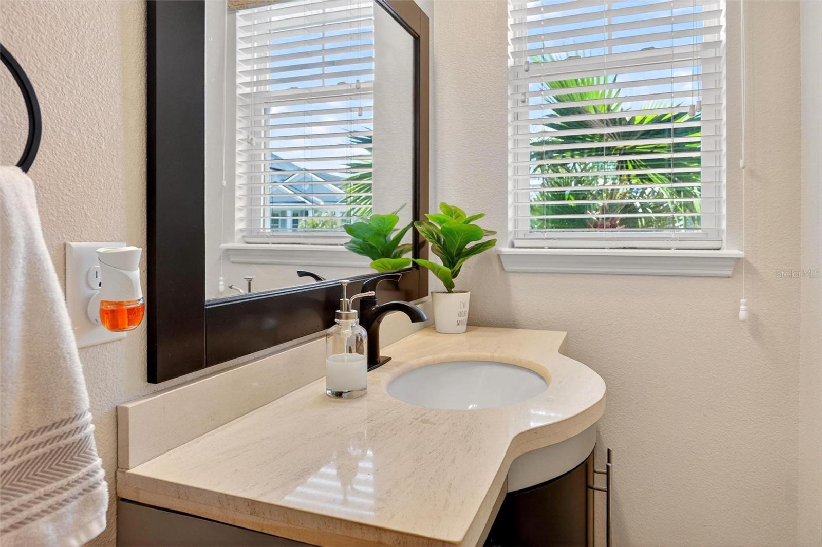 RANDAL PARK - Residential