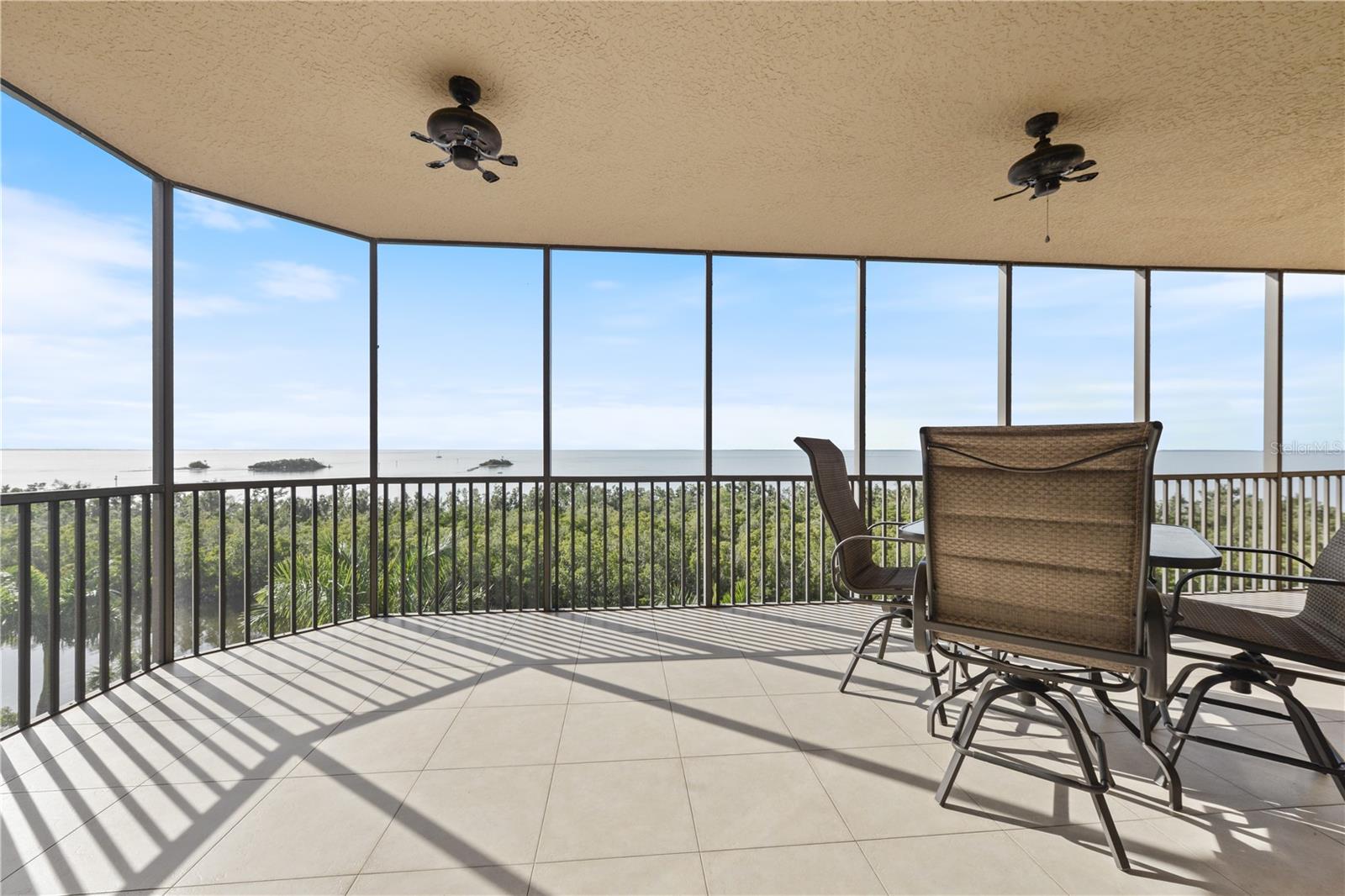 3329 SUNSET KEY CIRCLE 401