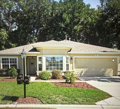 Photo of 8907 SE 141st Loop, Summerfield, FL 34491 (MLS # OM720379)