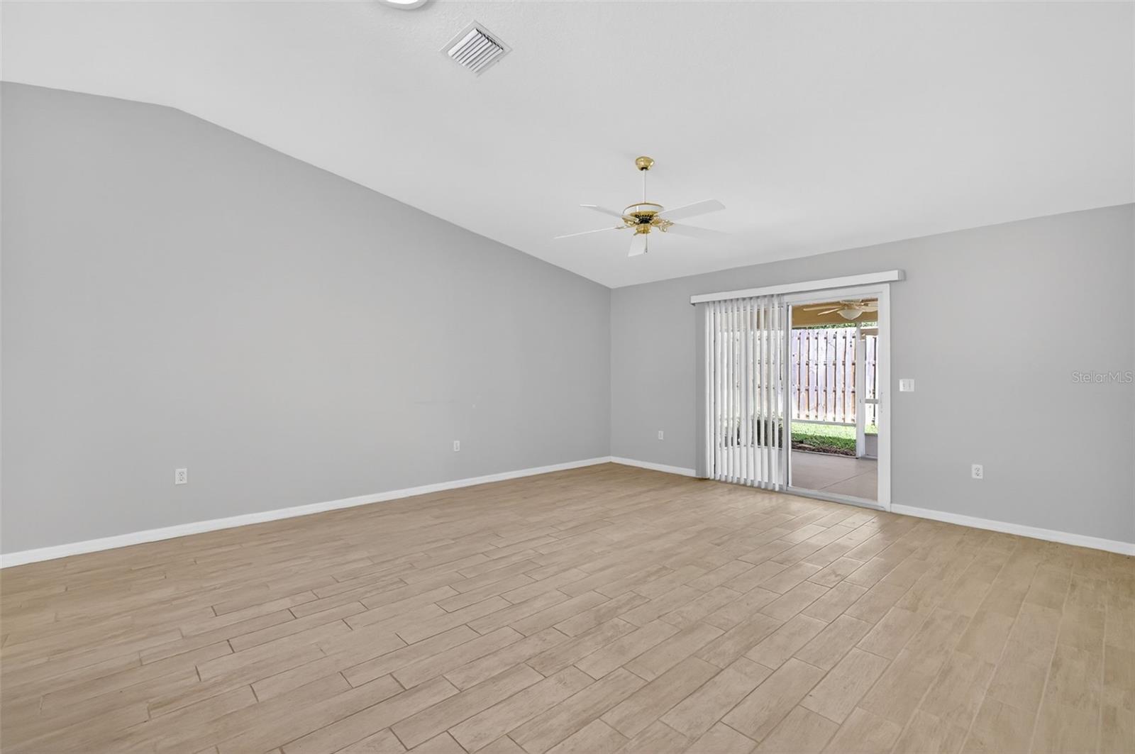 SPRUCE CREEK GOLF AND  COUNTRY CLUB - Residential