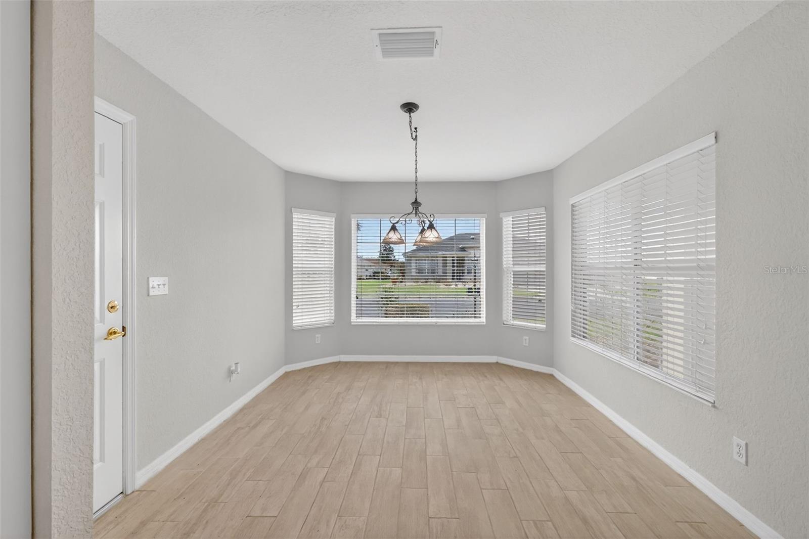 SPRUCE CREEK GOLF AND  COUNTRY CLUB - Residential