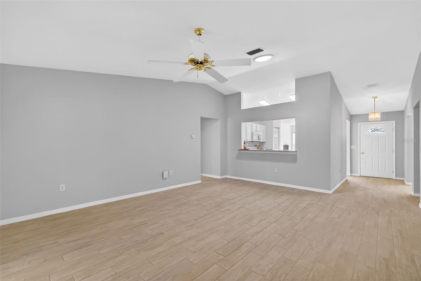 SPRUCE CREEK GOLF AND  COUNTRY CLUB - Residential