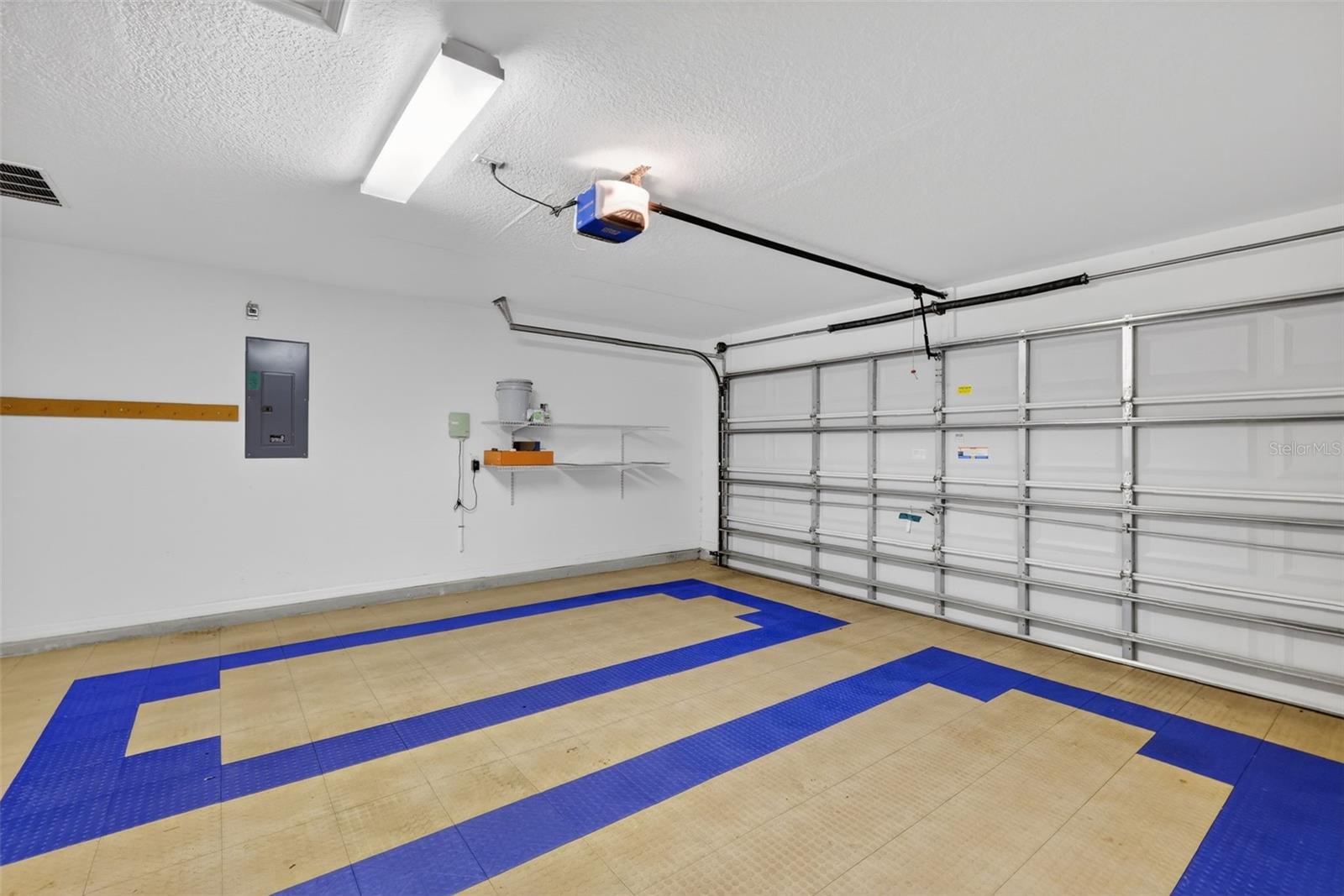 SPRUCE CREEK GOLF AND  COUNTRY CLUB - Residential