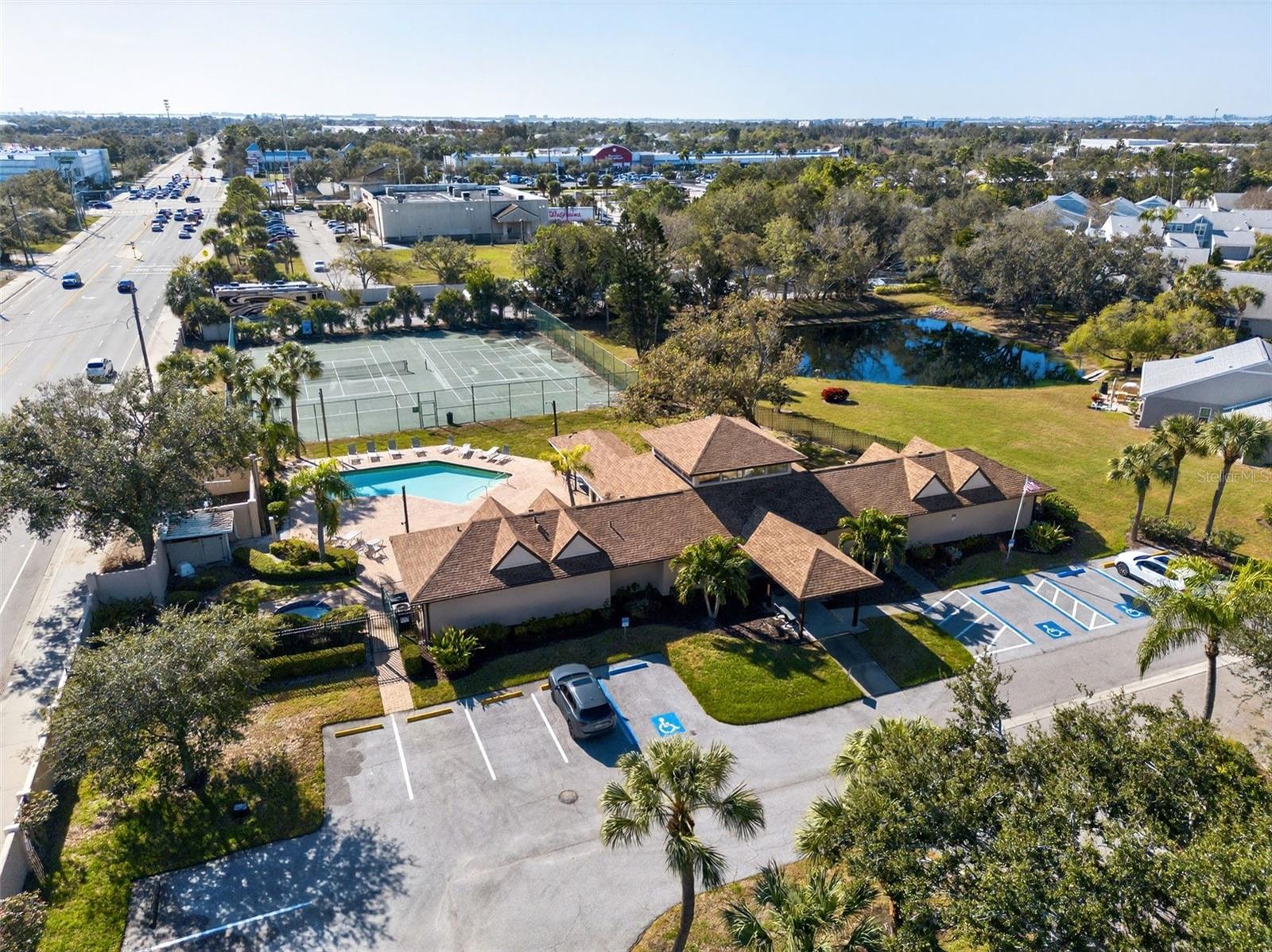 SOUTHWINDS AT FIVE LAKES PH A,6,7,8&11 - Residential