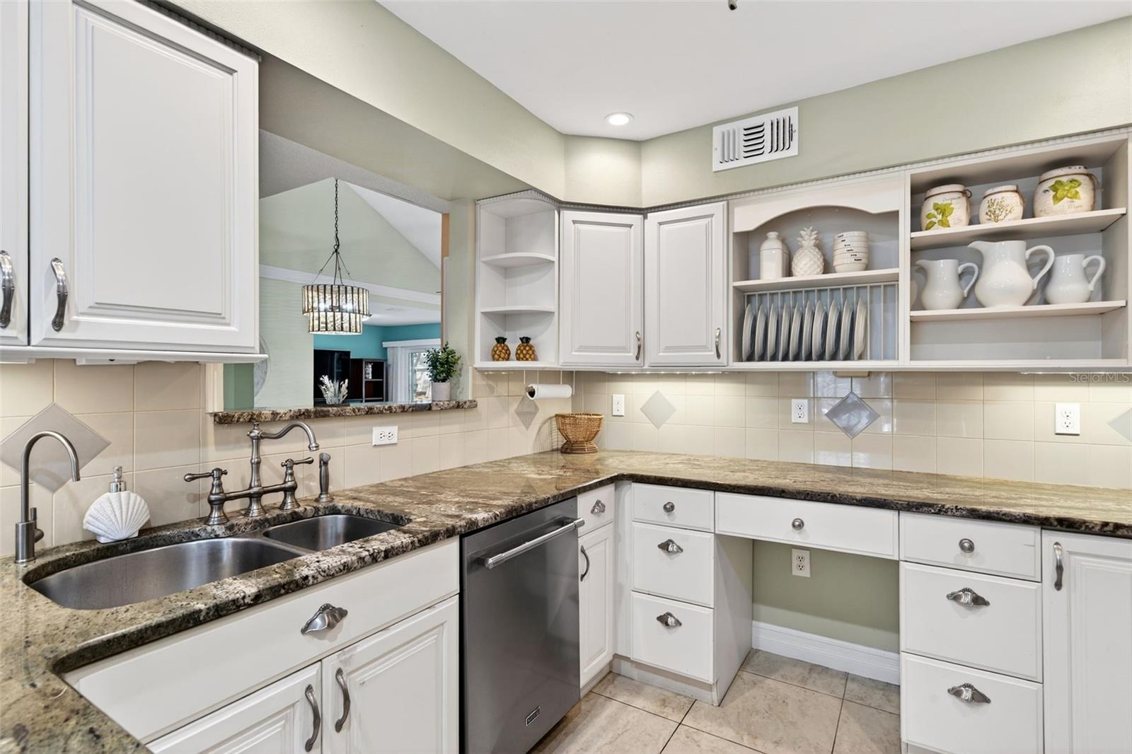 SOUTHWINDS AT FIVE LAKES PH A,6,7,8&11 - Residential