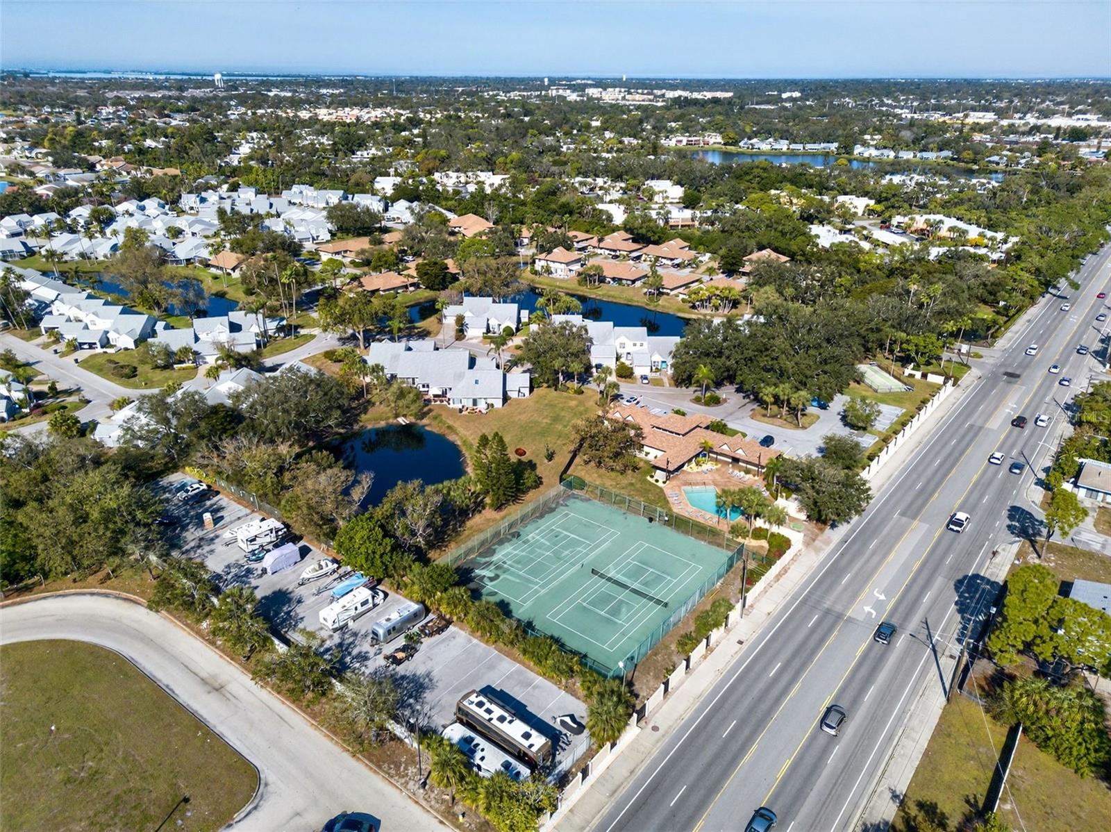 SOUTHWINDS AT FIVE LAKES PH A,6,7,8&11 - Residential