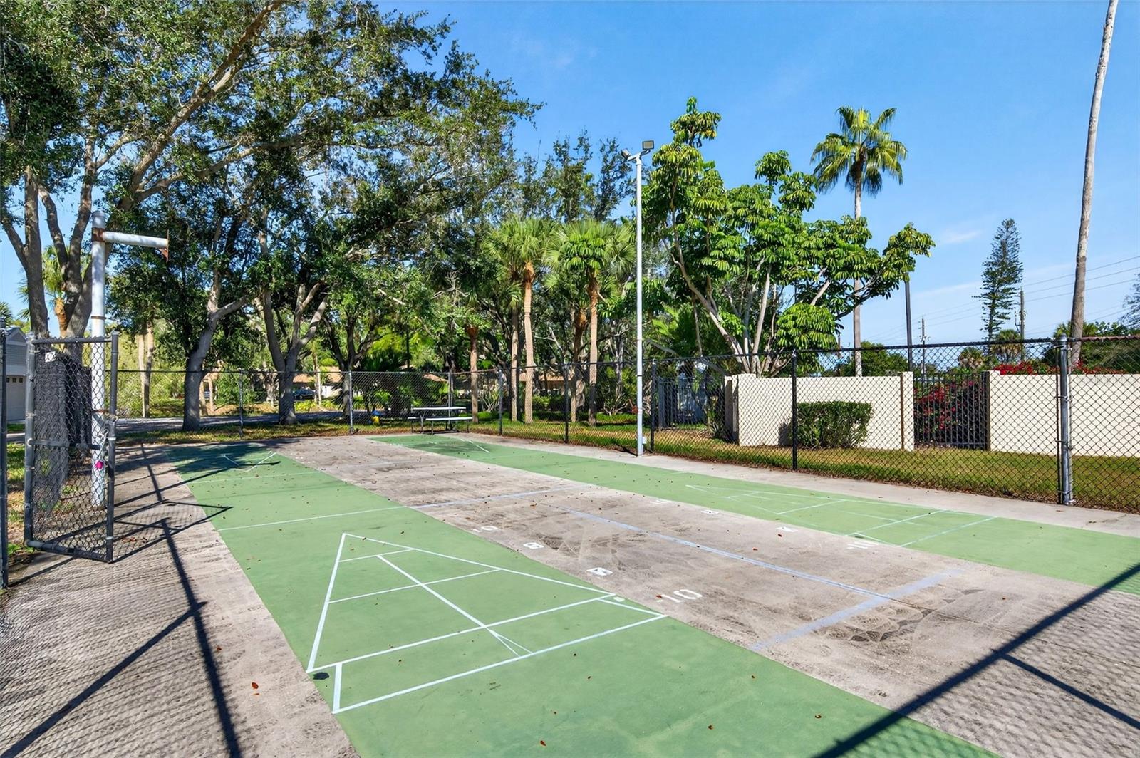 SOUTHWINDS AT FIVE LAKES PH A,6,7,8&11 - Residential