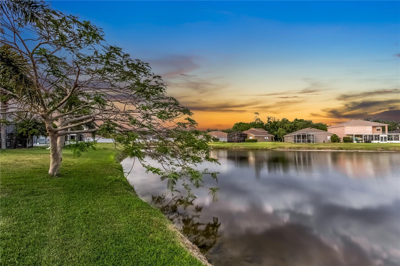 8518 TIDAL BAY LANE