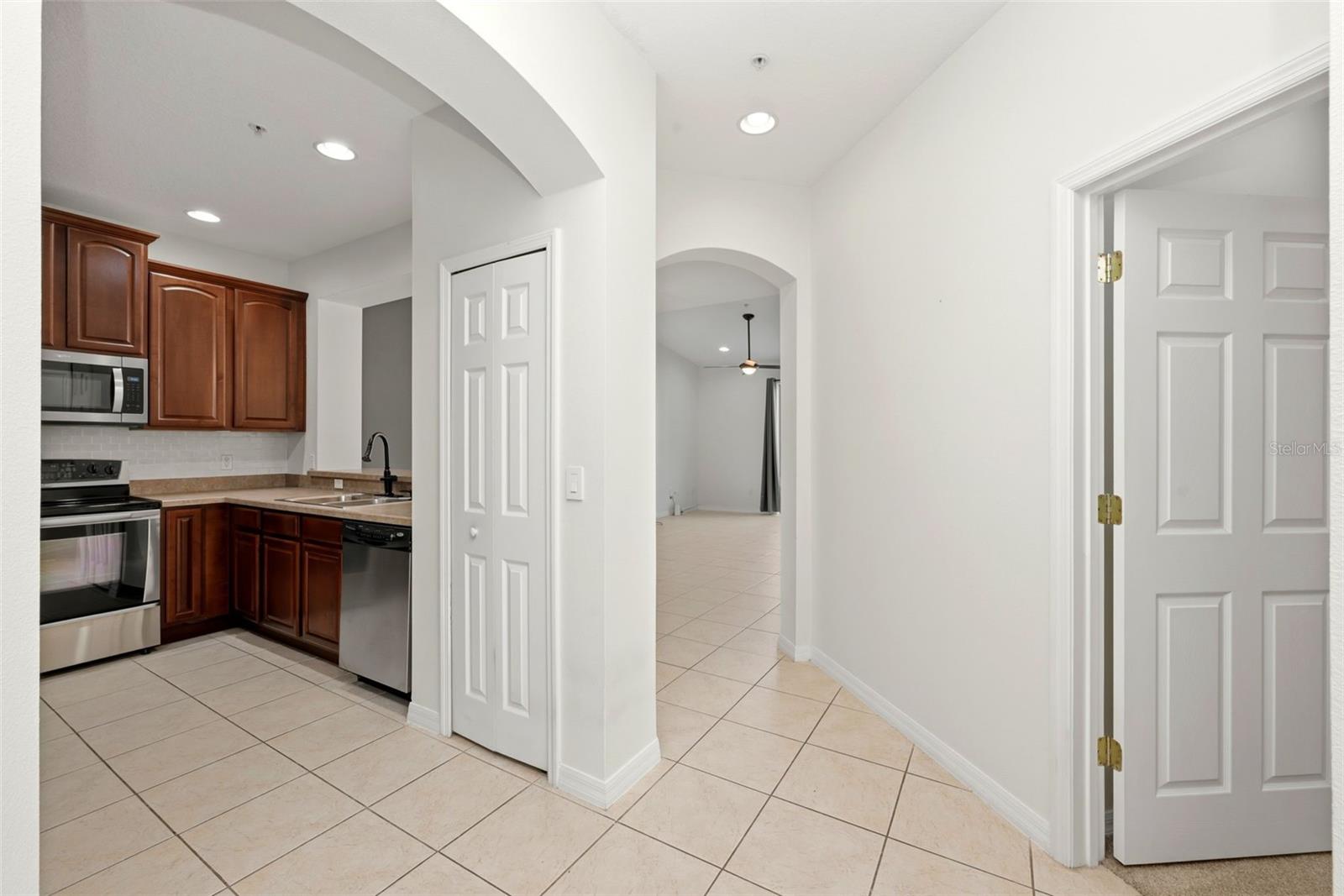 CRESTWOOD HEIGHTS - Residential