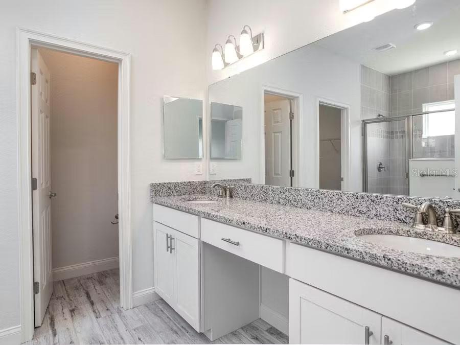 MARION OAKS - Residential