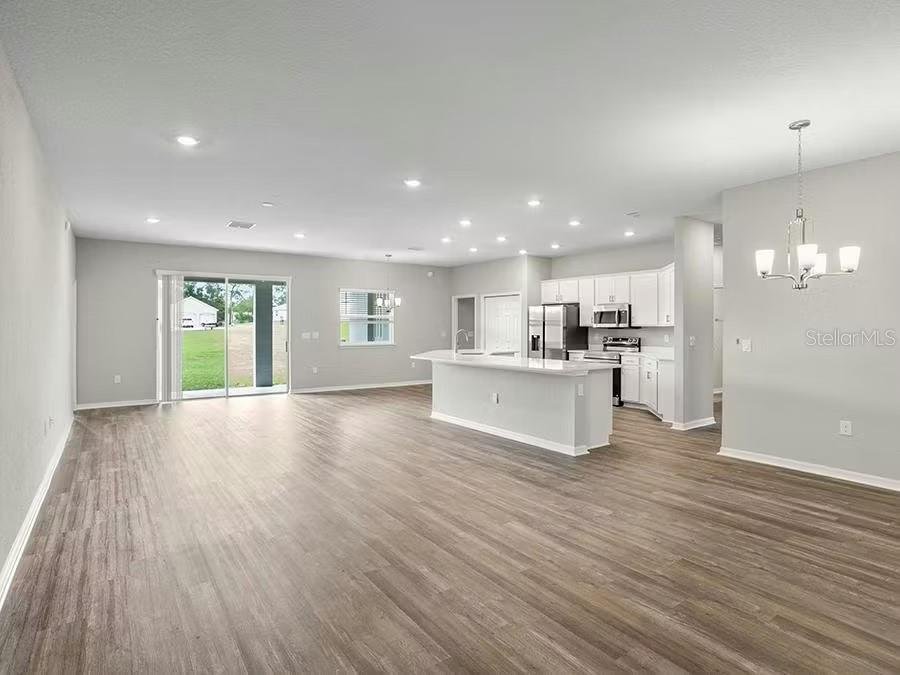 MARION OAKS - Residential