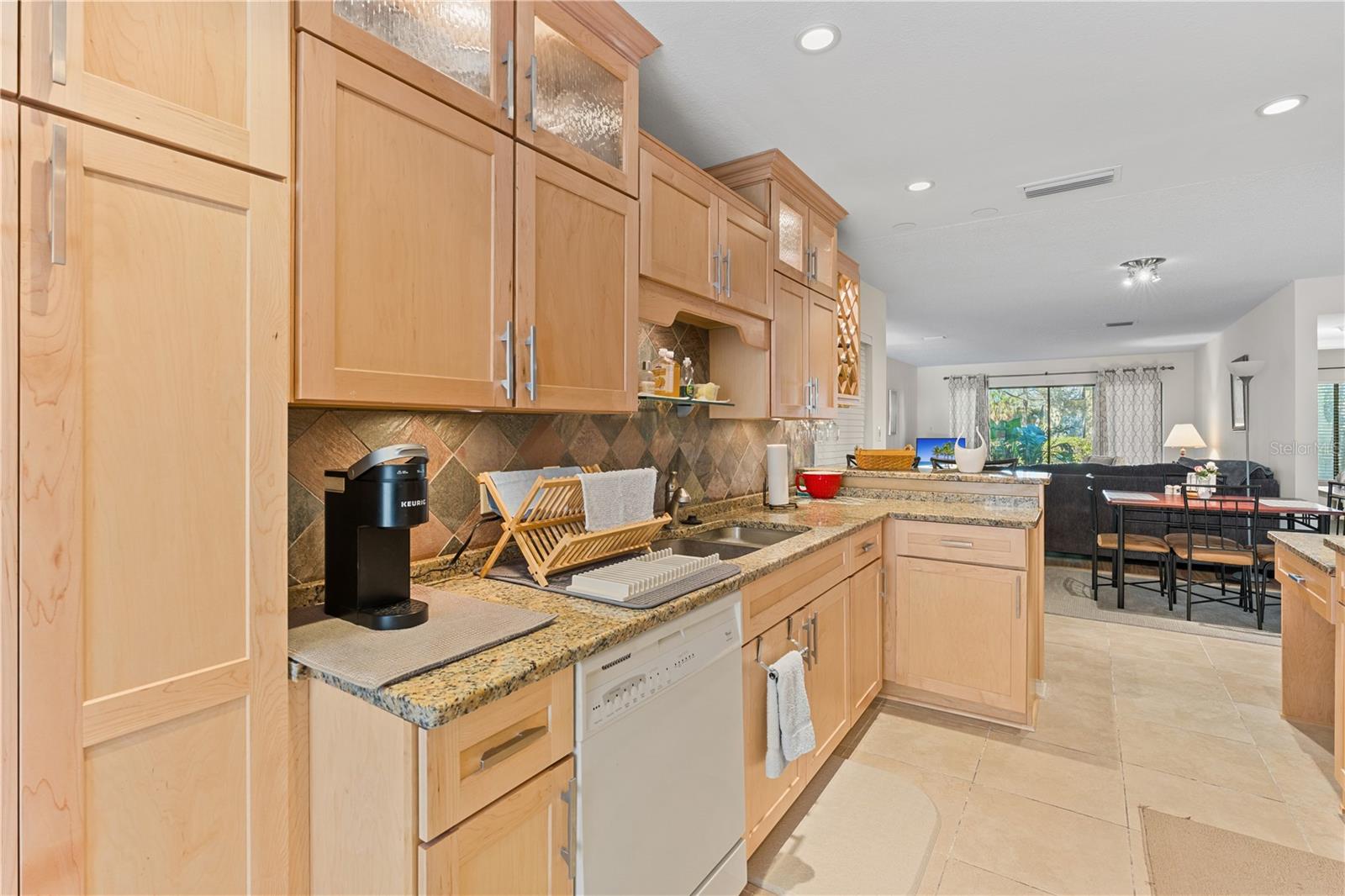 HIDDEN BAY VILLAS CONDO - Residential