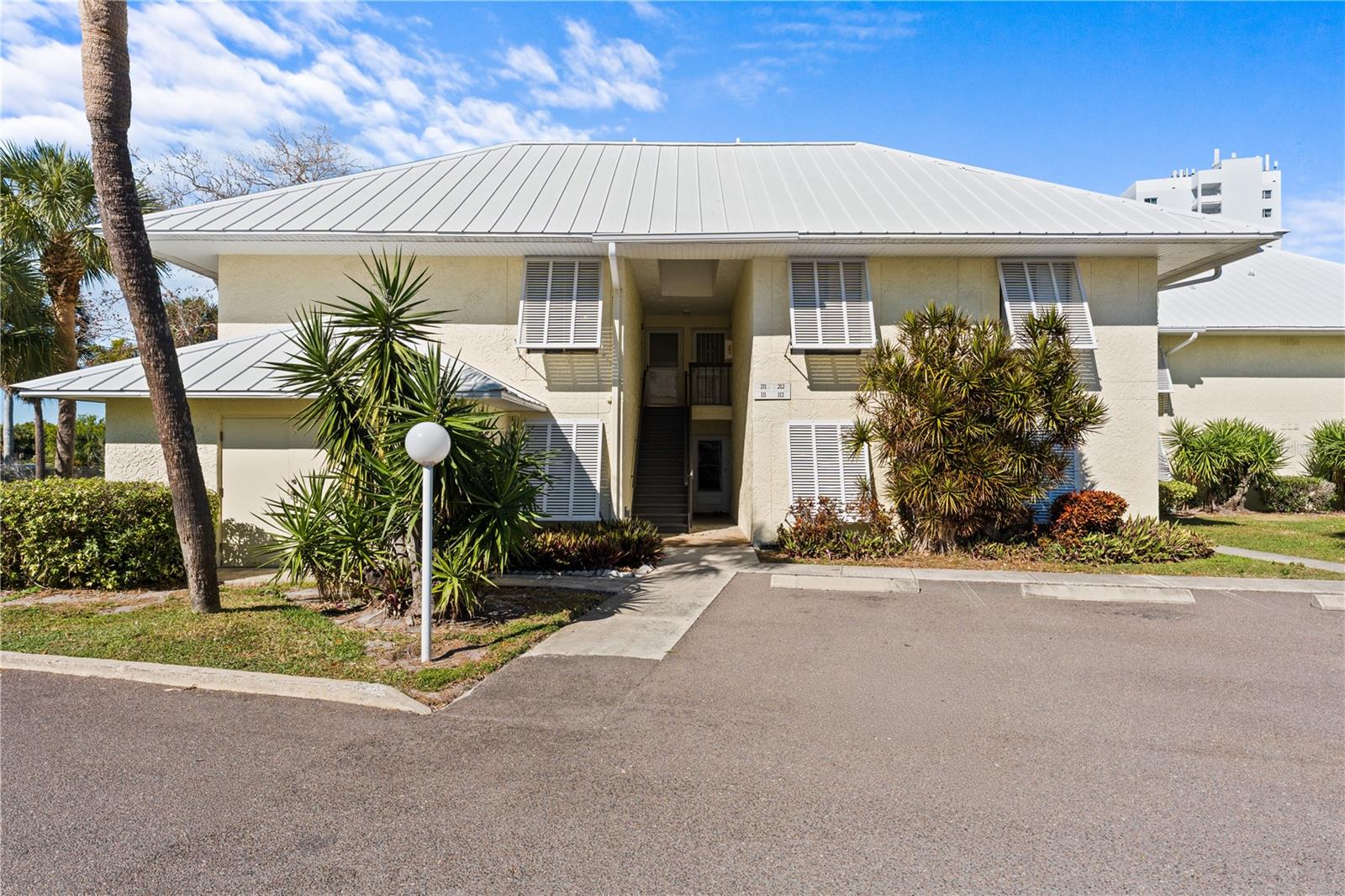 7310 SUNSHINE SKYWAY LANE S 112