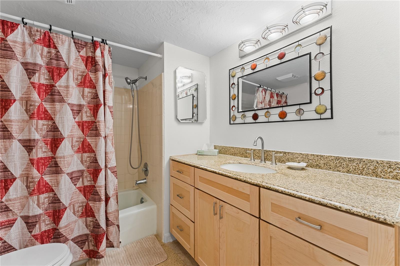 HIDDEN BAY VILLAS CONDO - Residential