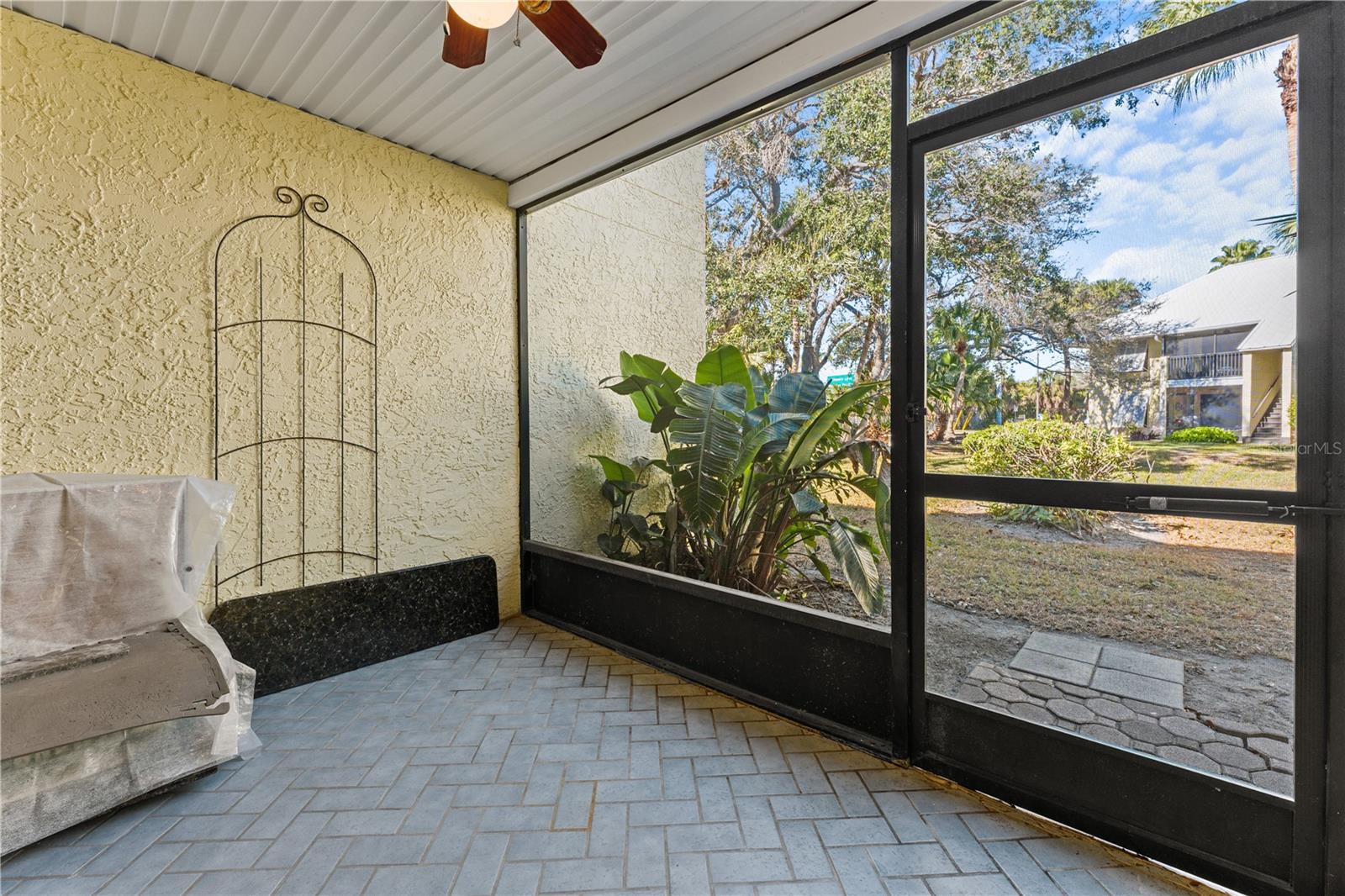 HIDDEN BAY VILLAS CONDO - Residential