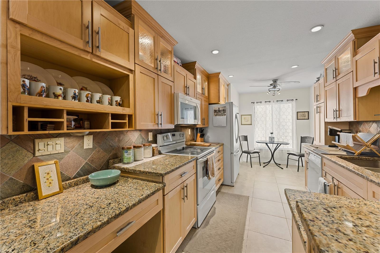 HIDDEN BAY VILLAS CONDO - Residential