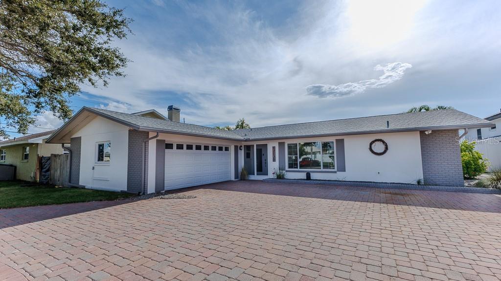 CAPRI ISLE - Residential
