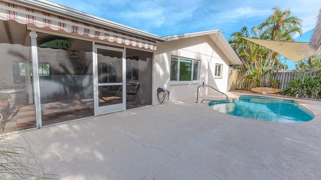 CAPRI ISLE - Residential