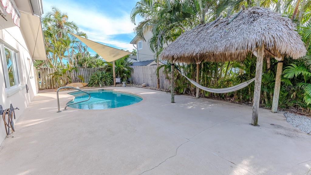 CAPRI ISLE - Residential