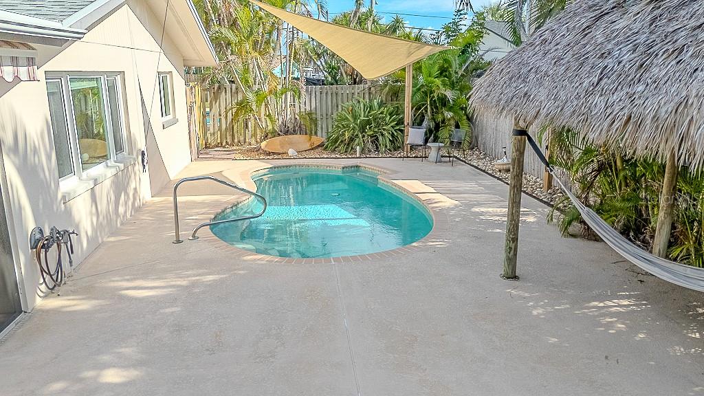 CAPRI ISLE - Residential