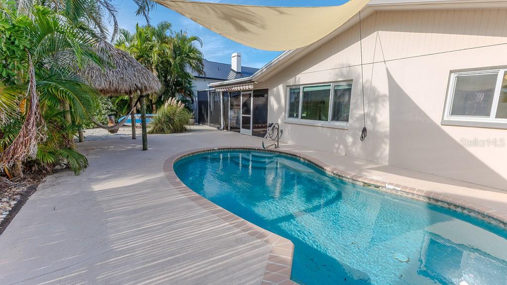 CAPRI ISLE - Residential