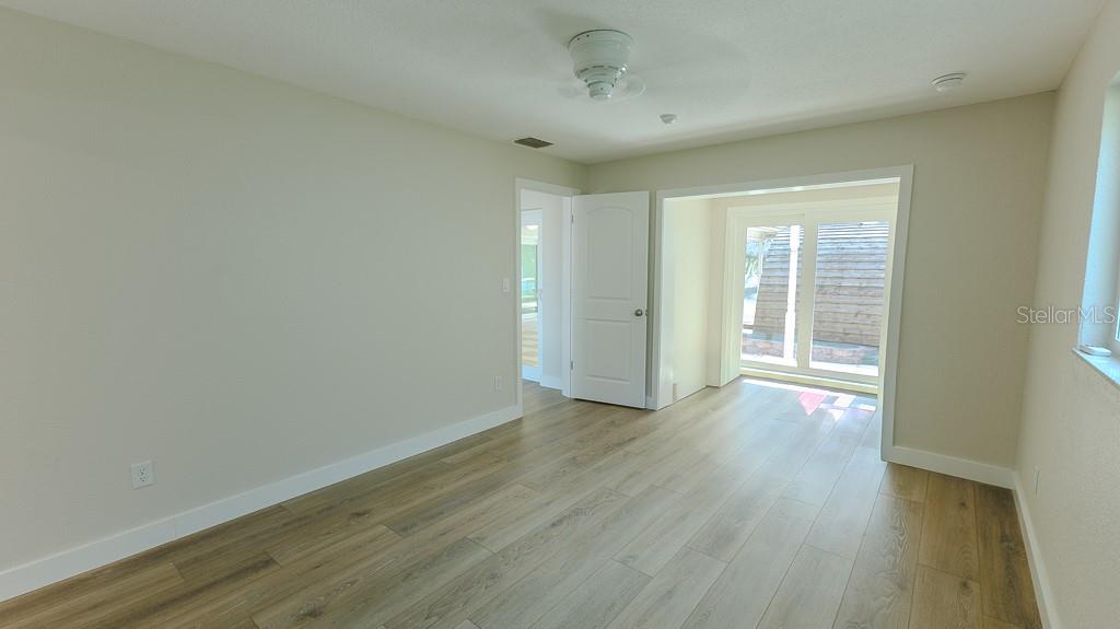 CAPRI ISLE - Residential