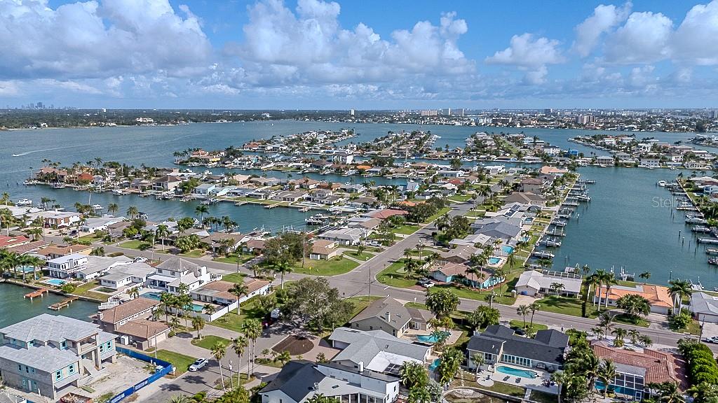 CAPRI ISLE - Residential