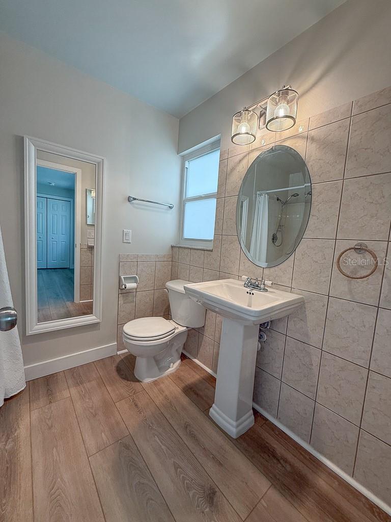 CAPRI ISLE - Residential