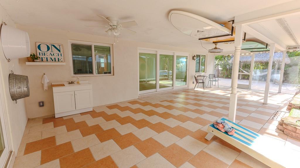 CAPRI ISLE - Residential
