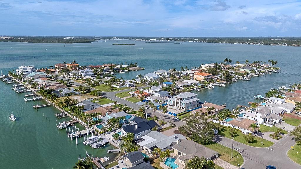 CAPRI ISLE - Residential
