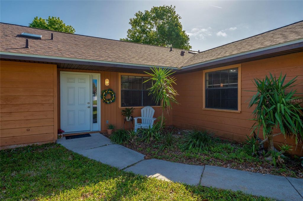 Photo of 609 Andrews Street, Ormond Beach, FL 32174 (MLS # V4947856)