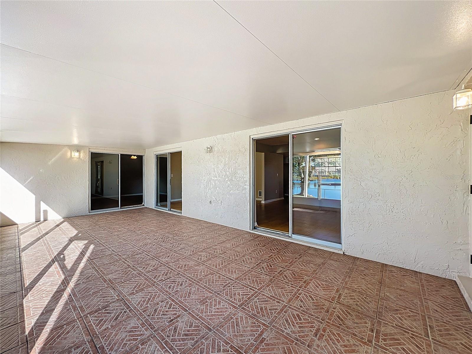 WINSOR MANOR 1ST ADD - Residential