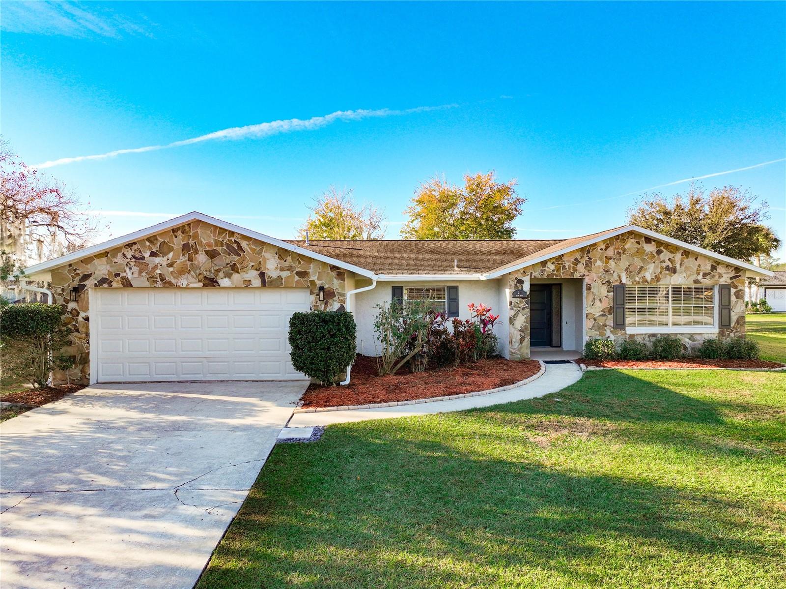 WINSOR MANOR 1ST ADD - Residential