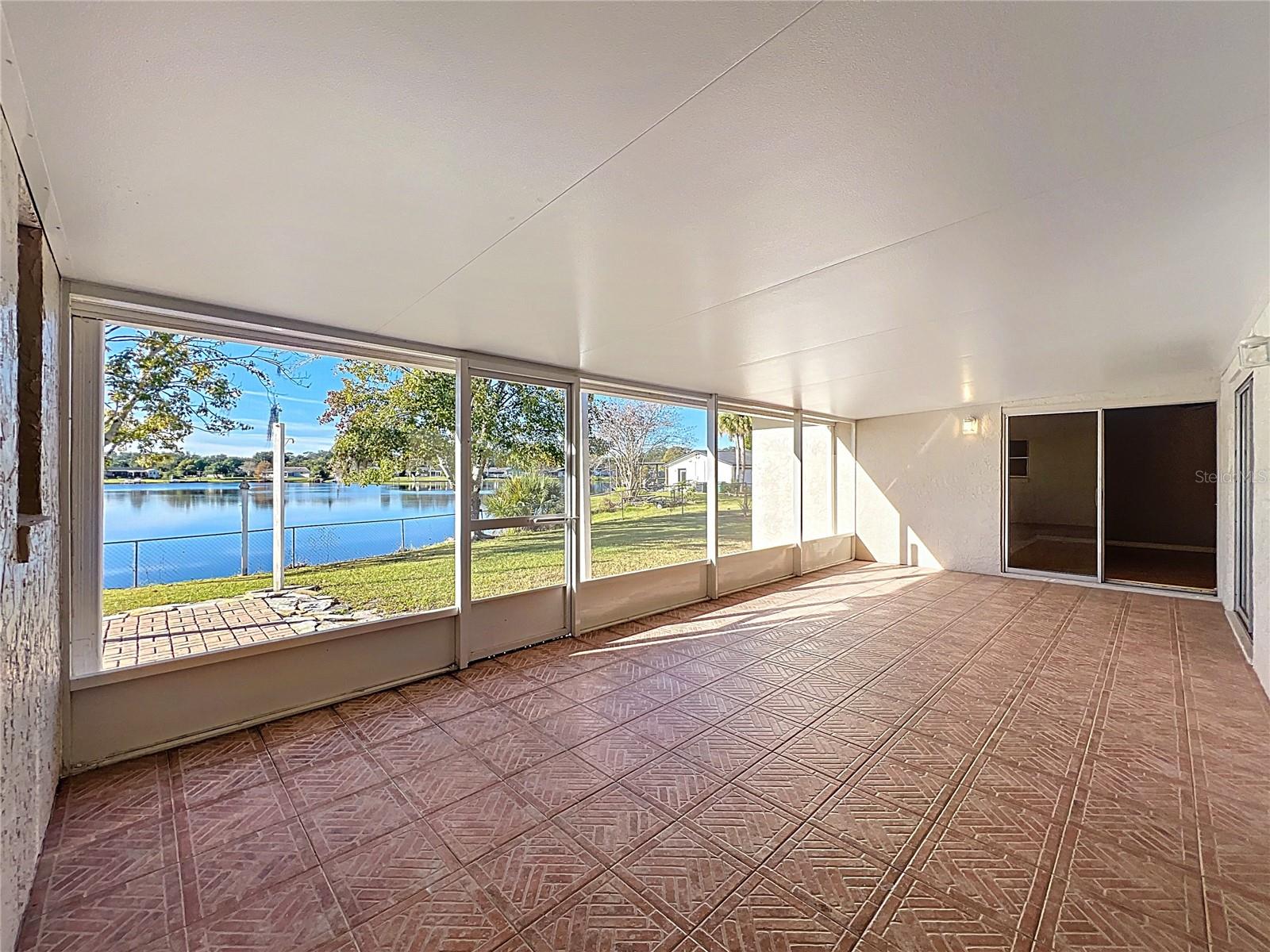 WINSOR MANOR 1ST ADD - Residential