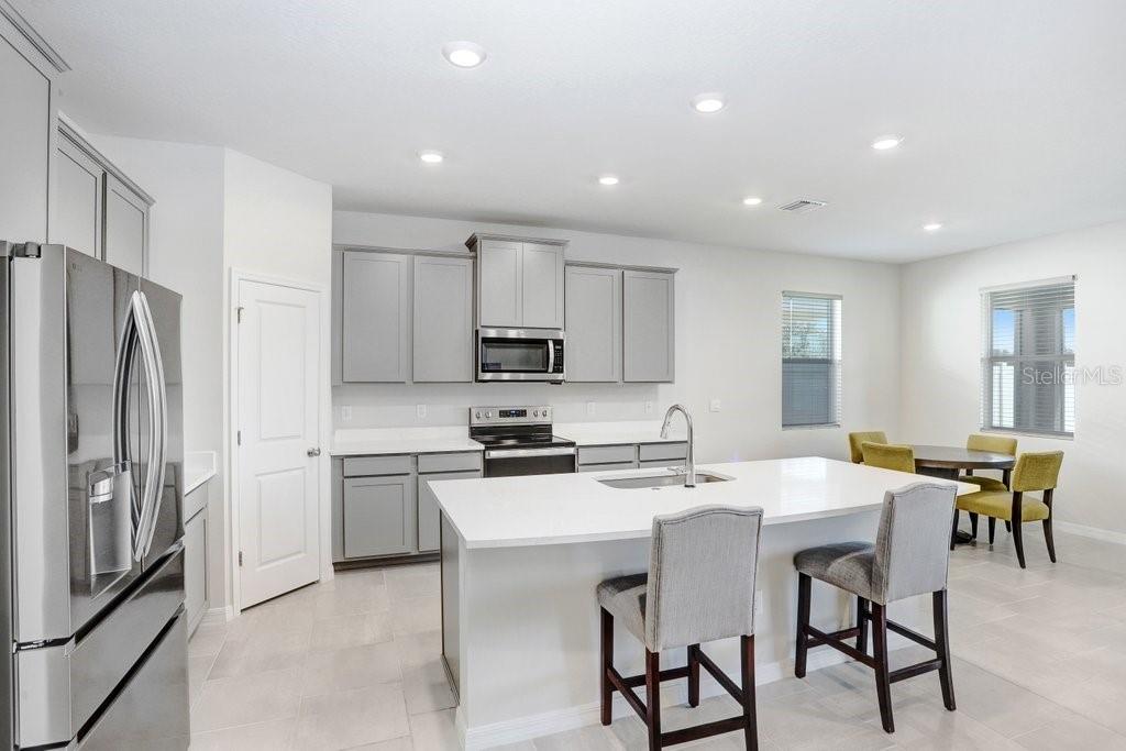 AVALON PK WEST-NORTH PHS 2 4 5 - Residential