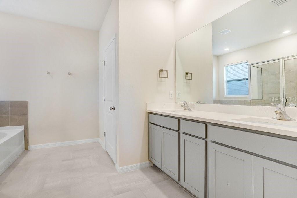 AVALON PK WEST-NORTH PHS 2 4 5 - Residential