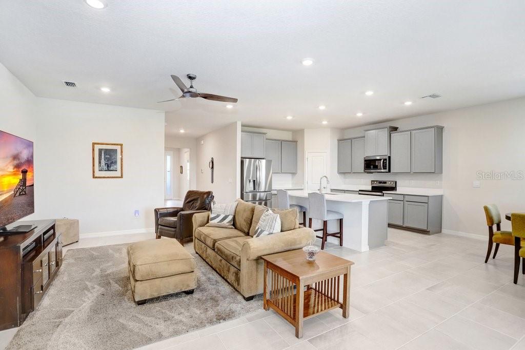 AVALON PK WEST-NORTH PHS 2 4 5 - Residential